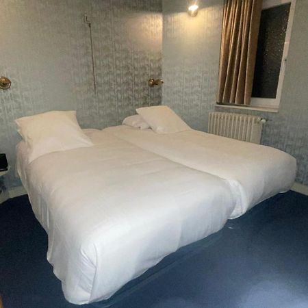 Latroupe Le Berger Hotell Saint-Gilles Eksteriør bilde