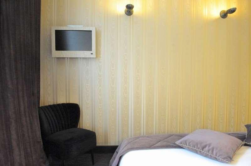 Latroupe Le Berger Hotell Saint-Gilles Rom bilde