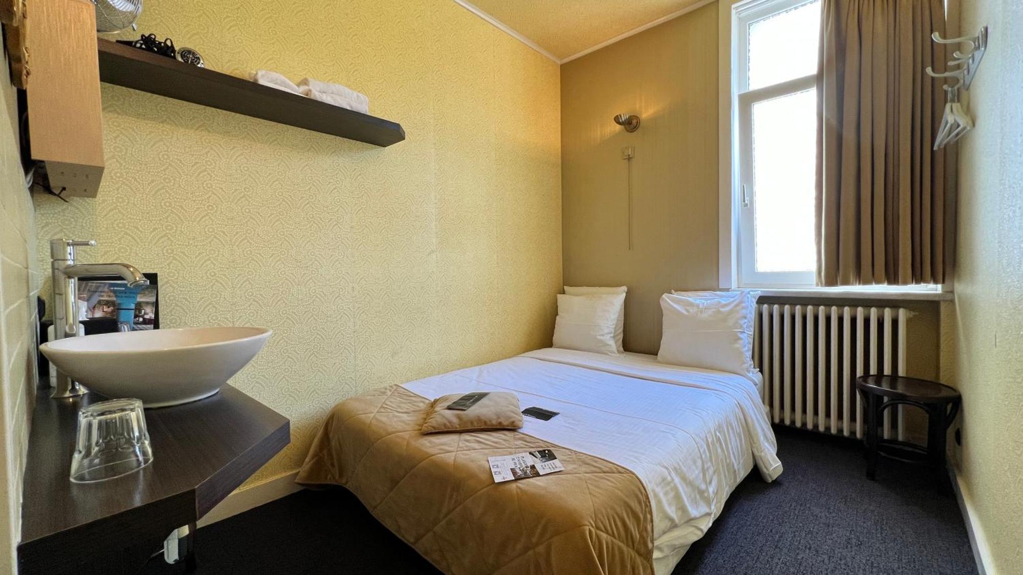 Latroupe Le Berger Hotell Saint-Gilles Rom bilde