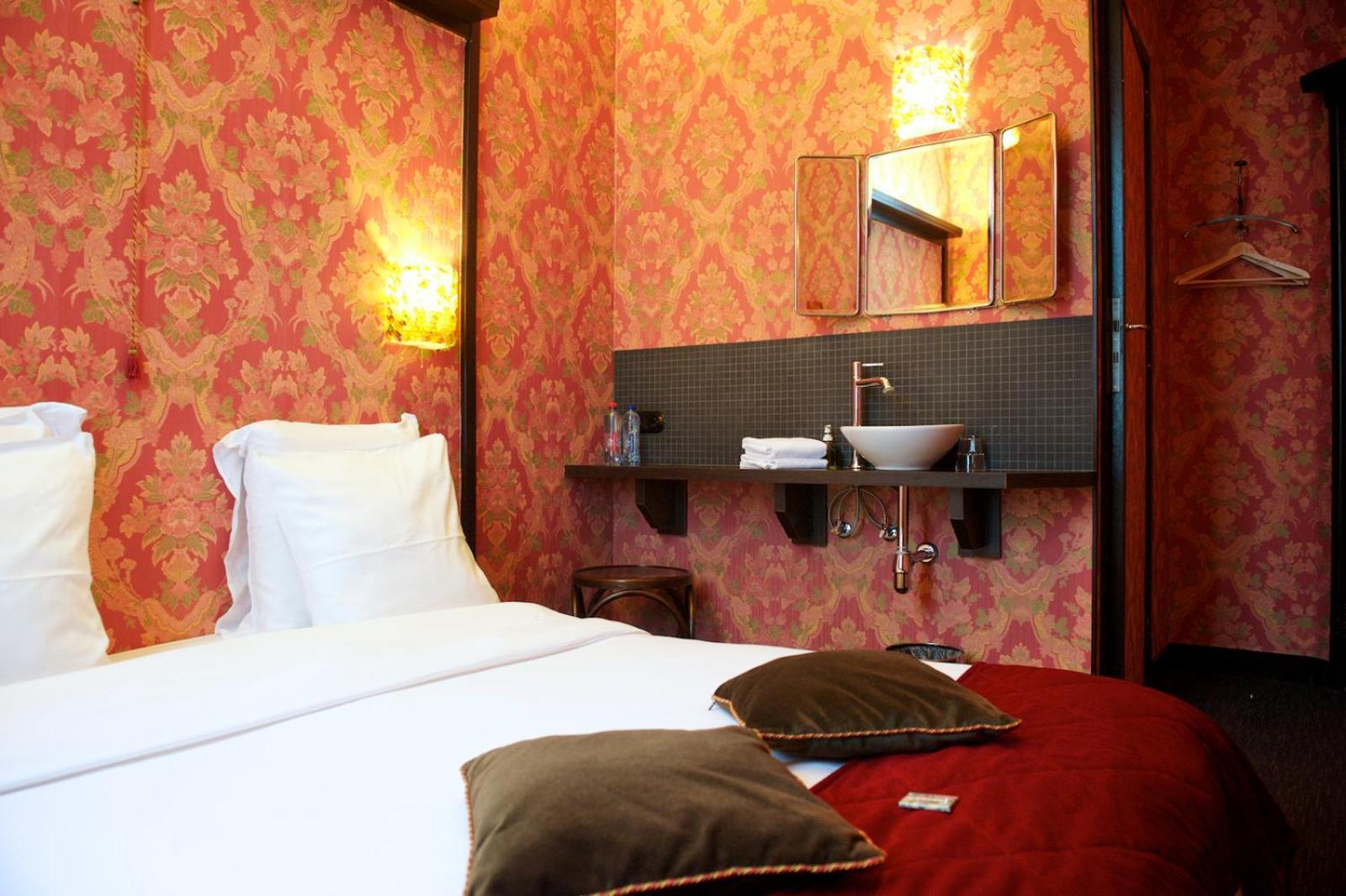 Latroupe Le Berger Hotell Saint-Gilles Eksteriør bilde