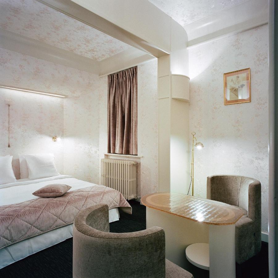 Latroupe Le Berger Hotell Saint-Gilles Eksteriør bilde